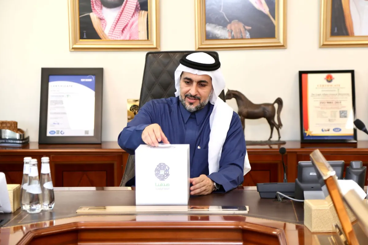 نائب وزير البيئة يدشن خدمة الختم الرقمي ويعتمد الهوية الرقمية للوثائق الرسمية بالوزارة