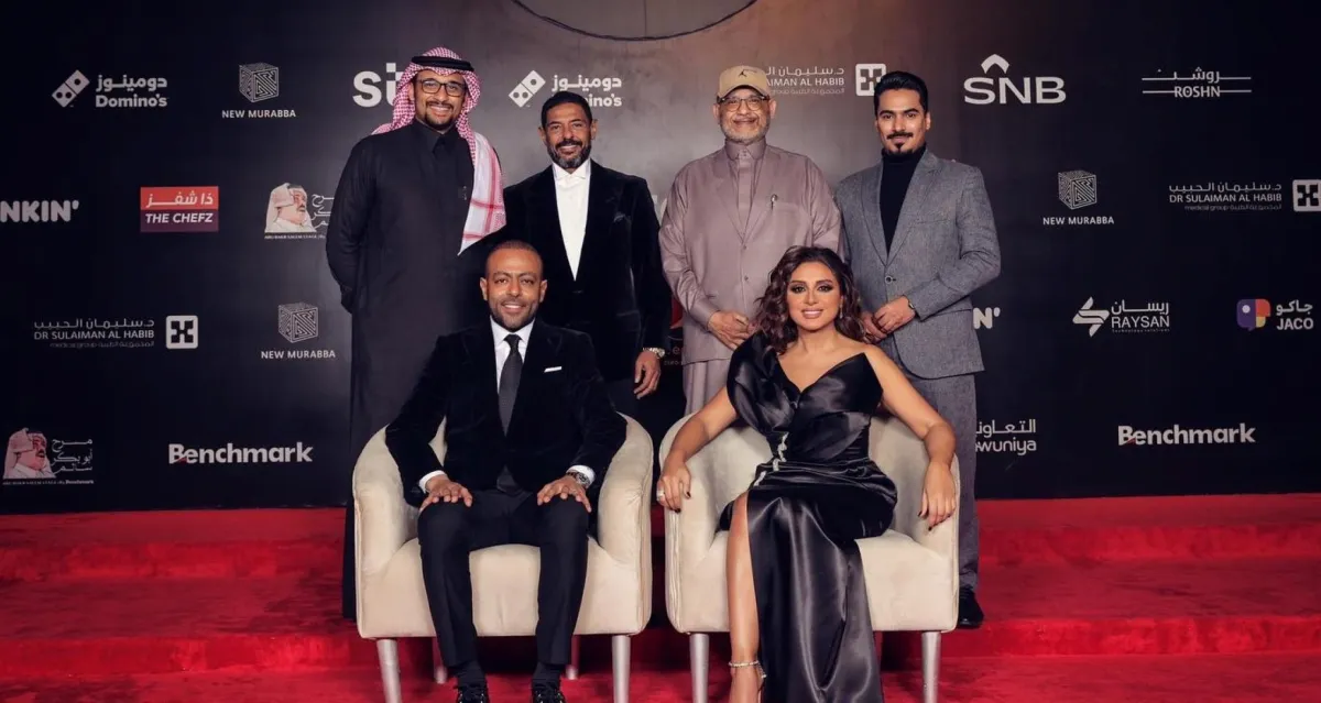 أنغام وتامر وهاني فرحات ومحمد زكي وزكي حسنين ومقدم الحفل- الصورة من المركز الاعلامي ل بنش مارك