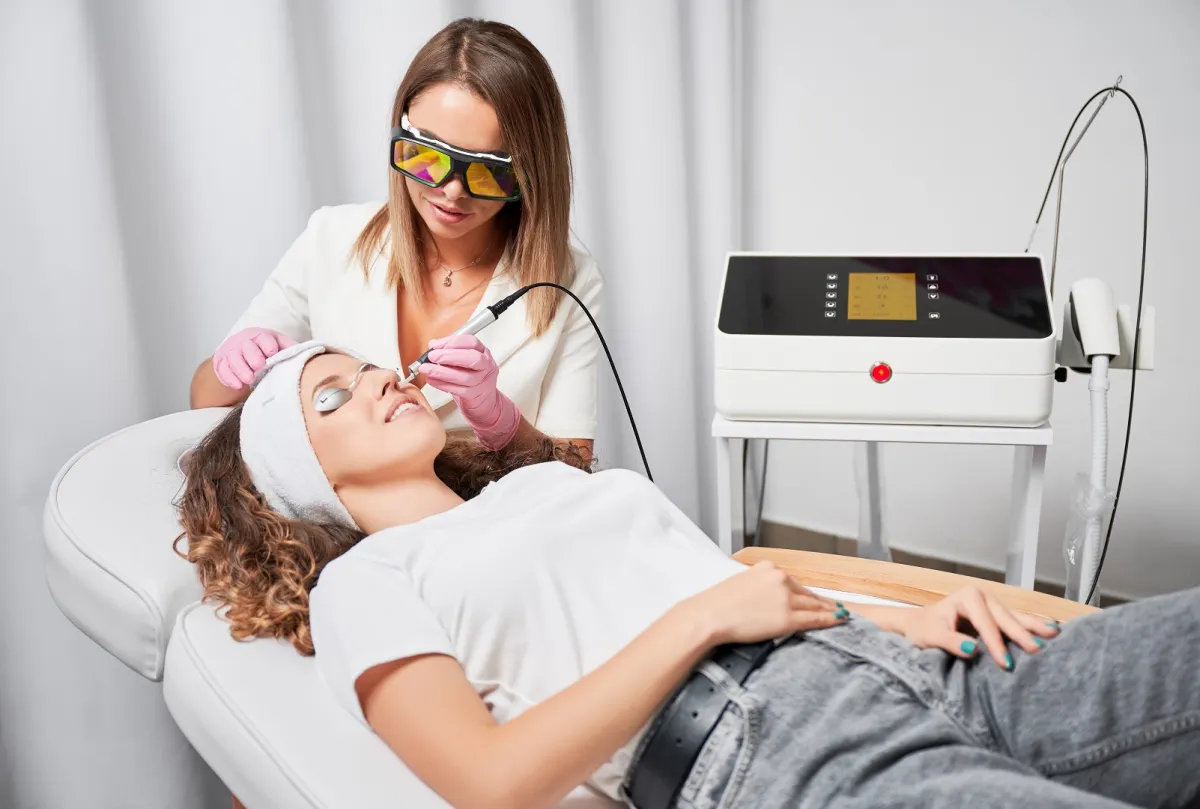 علاج البشرة بالليزر للعروس