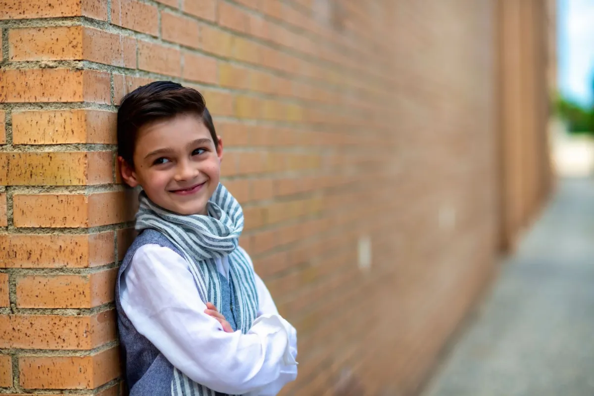 صورة طفل جذاب