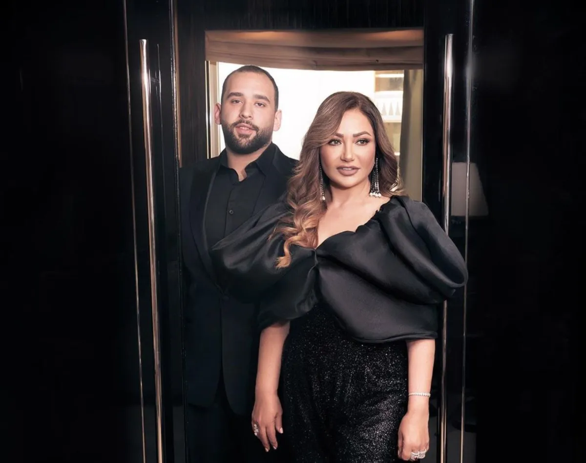 ليلى علوي وابنها خالد من جلسة تصوير خاصة لـ سيدتي