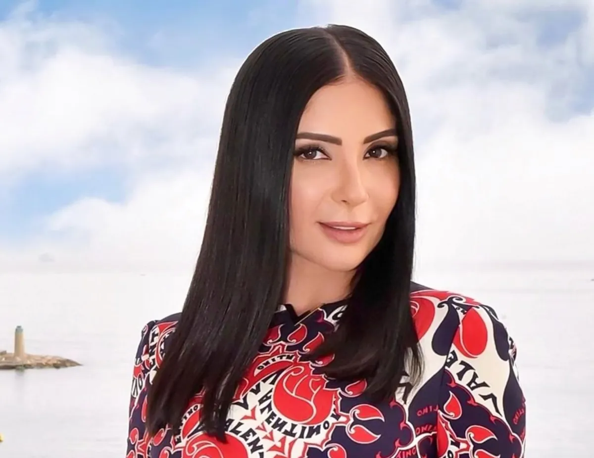 الصورة من حساب منى زكي على إنستغرام 