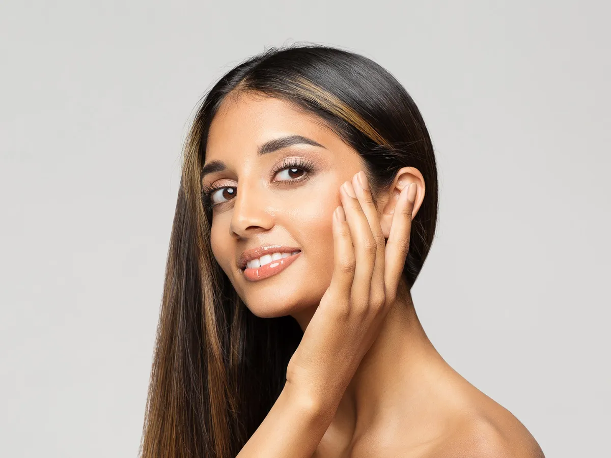 مكونات وخلطات طبيعية مذهلة للعناية بالبشرة والشعر 