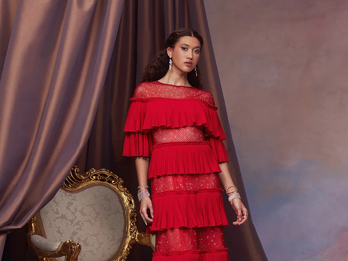 فستان من ماركة Tadashi Shoji - الصورة من Launchmetrics/Spotlight ©