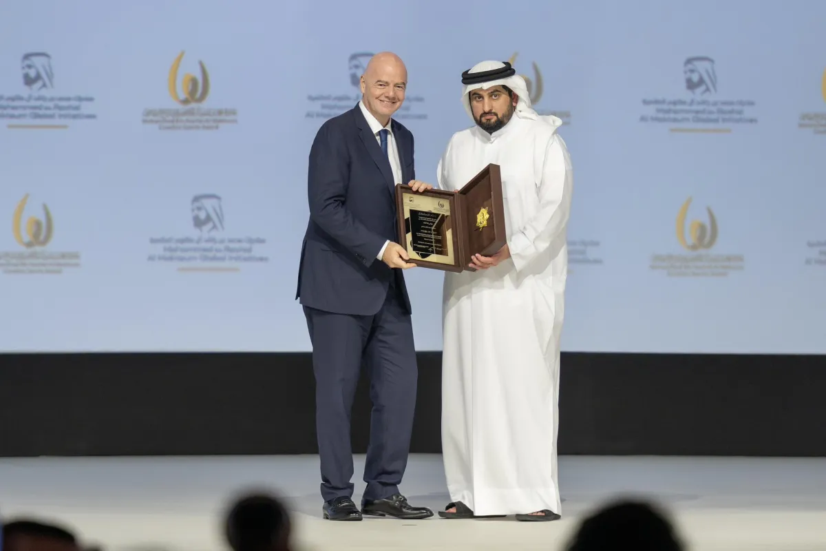 فوز إنفانتينو بجائزة محمد بن راشد للإبداع الرياضي يعكس شغف محمد بن راشد بالرياضة- الصورة من حساب MBR Awards على إكس