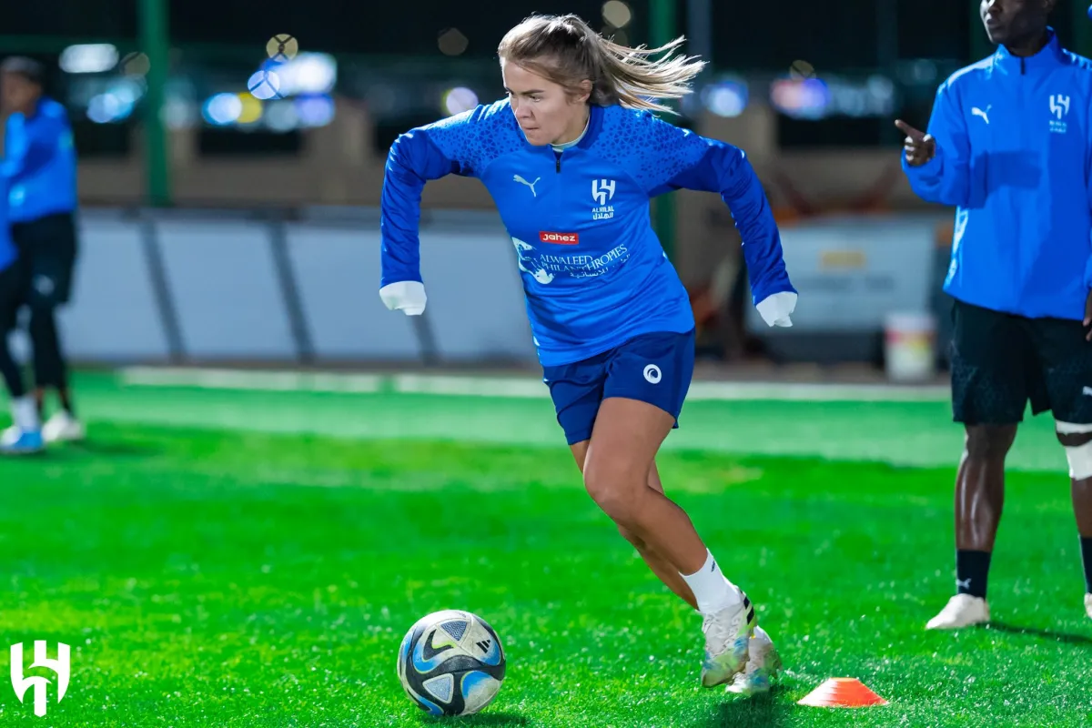 انضمام الدولية أنستازيا لينيك لنادي الهلال السعودي للسيدات - الصورة من حساب الهلال للسيدات على إكس