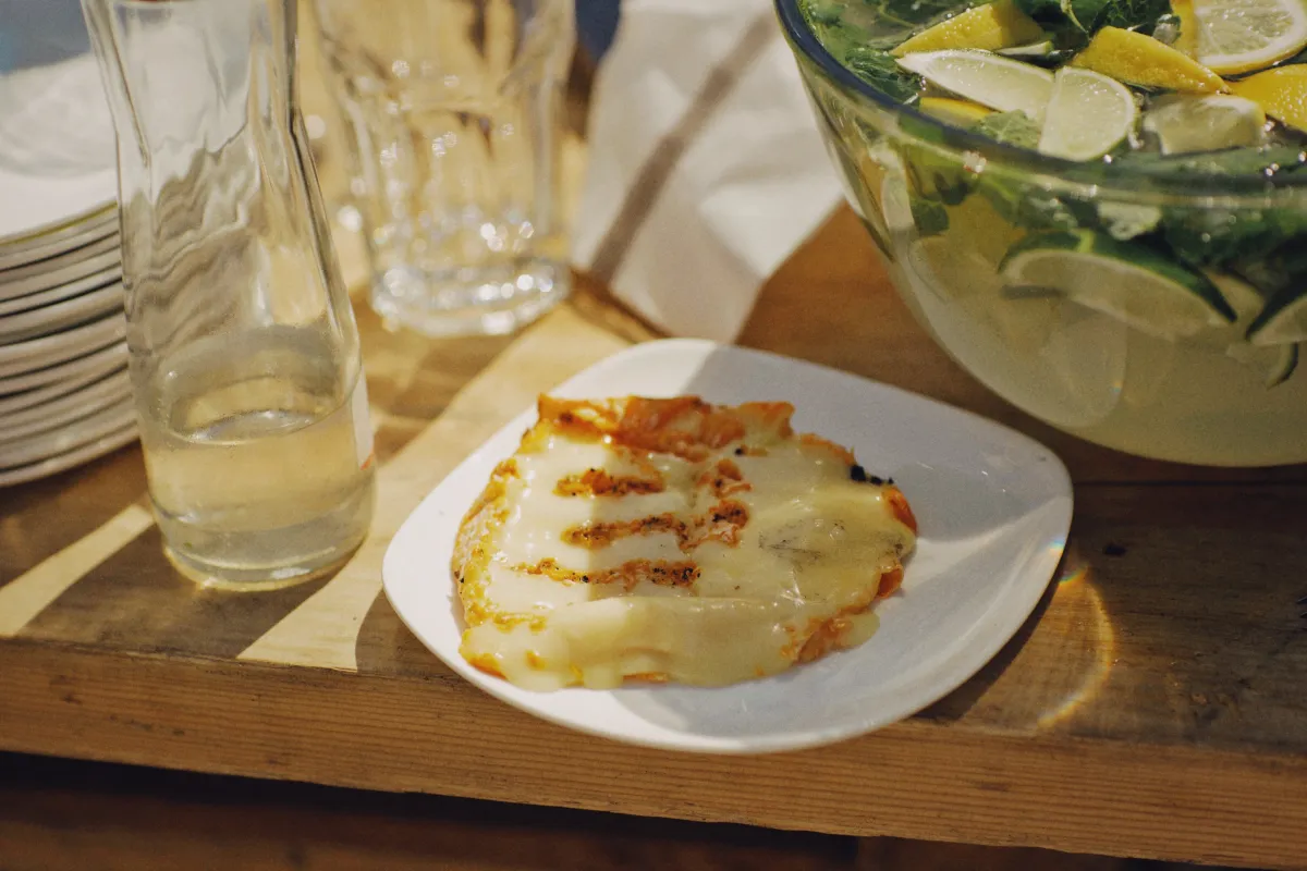 الغذاء والدواء السعودية تحسم الأمر حول تسبب الجبن السائل بالسرطان - pexels by alexey demidov