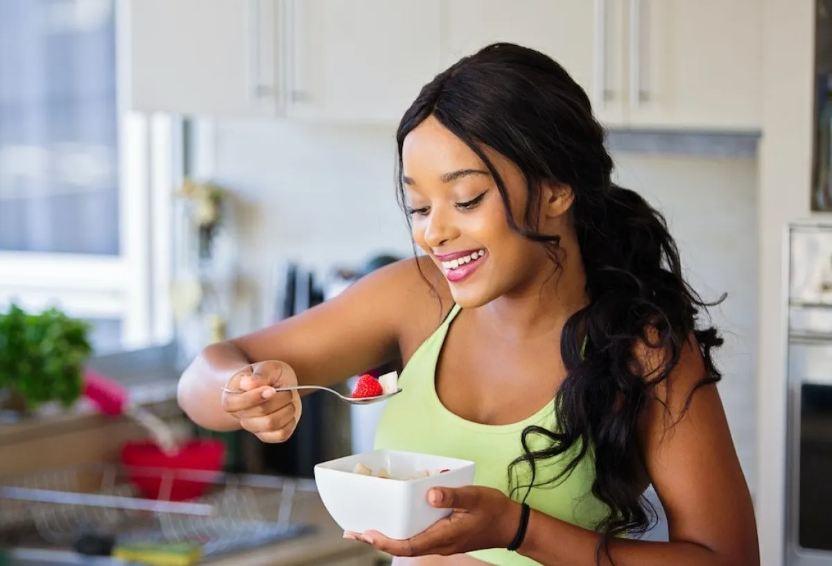 فوائد الزبادي اليوناني للنساء