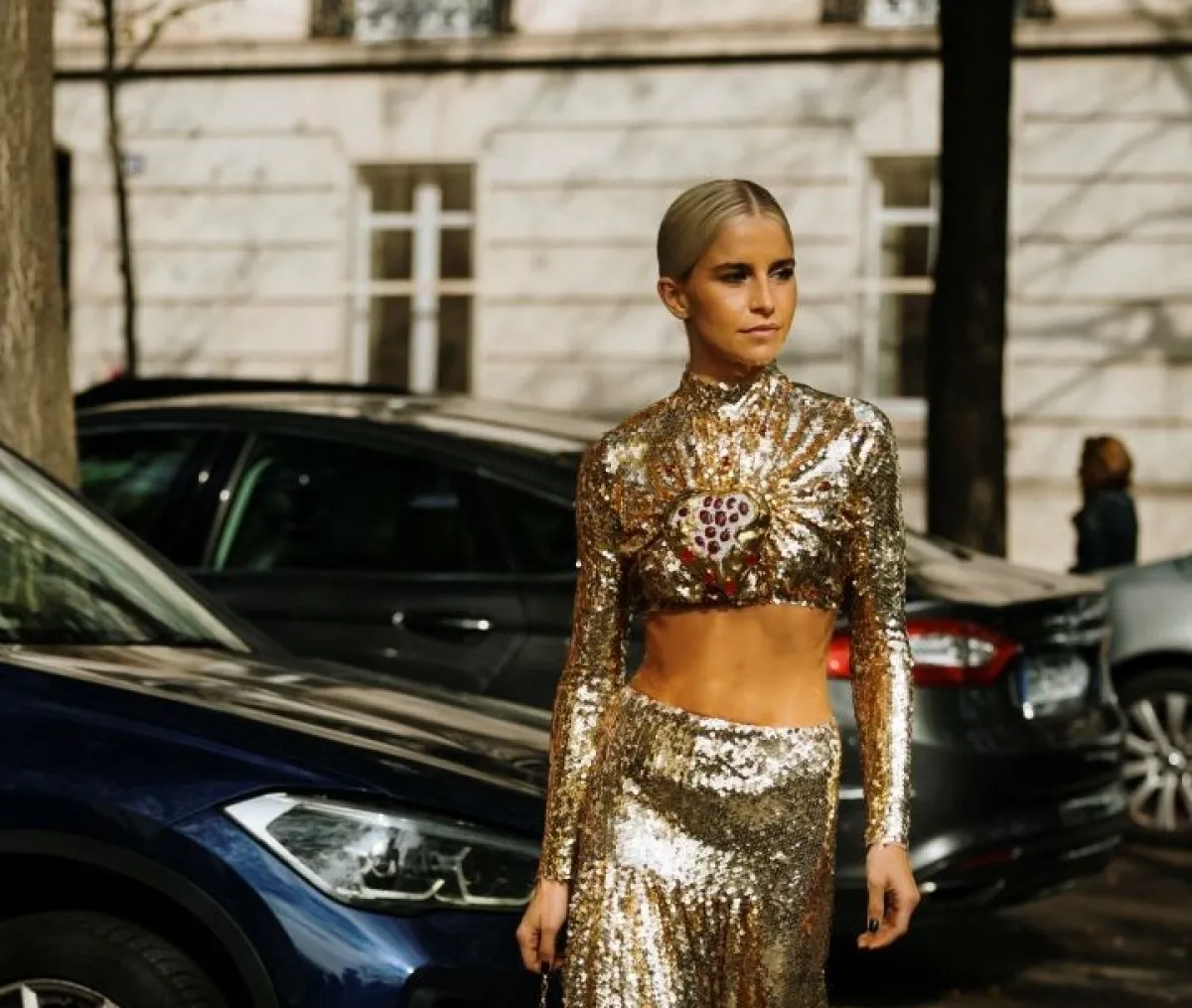 صورة ستريت ستايل من باريس خلال أسبوع الموضة الجاهزة لصيف 2024- مصدر الصورة Launchmetrics-Spotlight ©