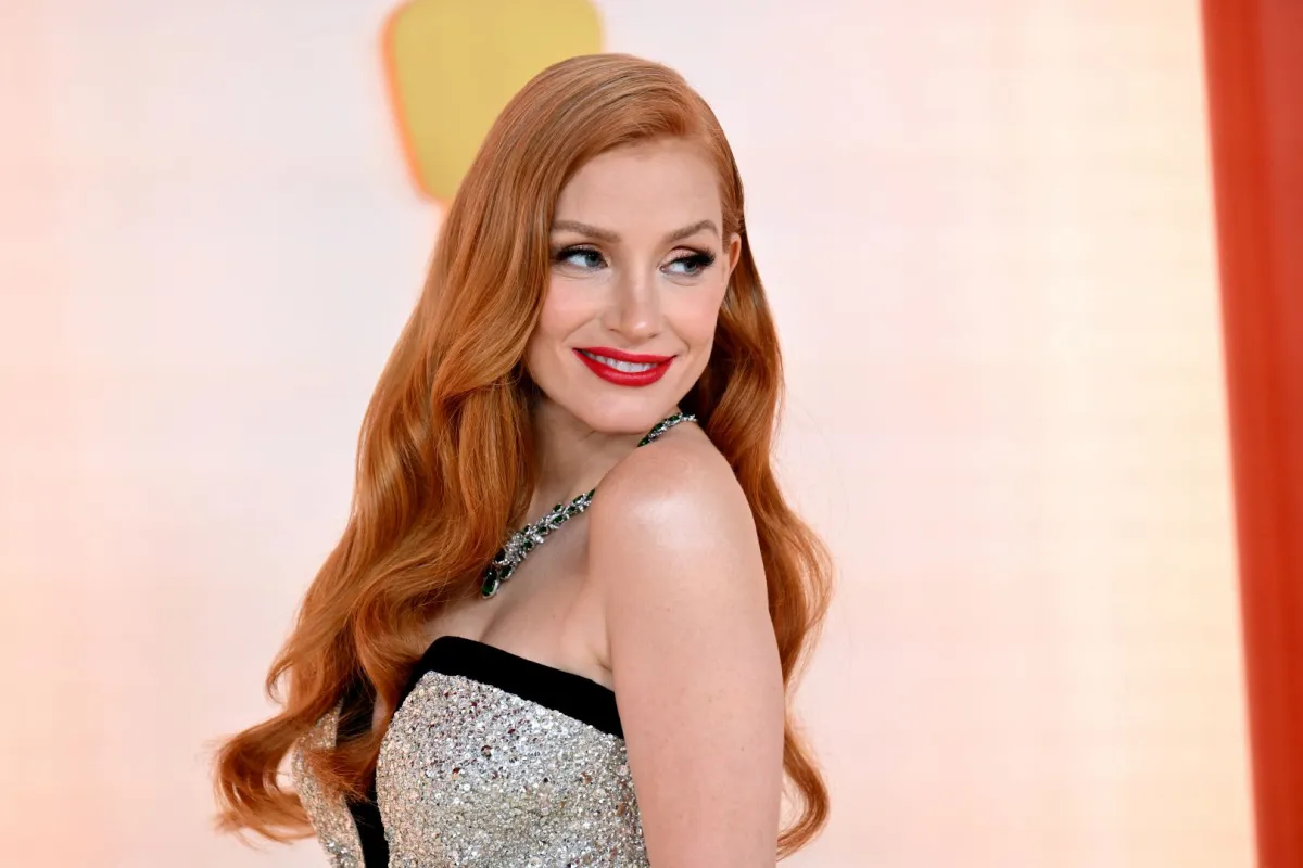 تسريحات شعر جيسيكا شاستين