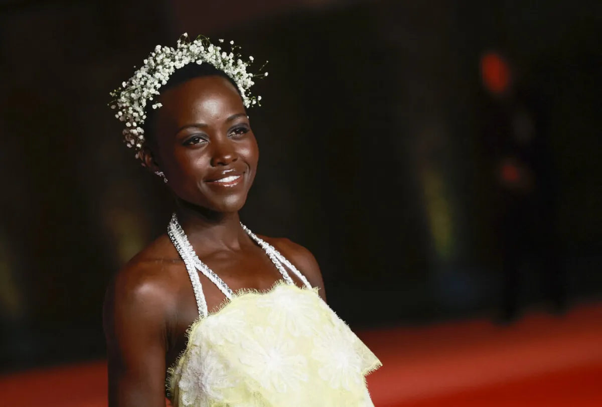 لوبيتا نيونغو  Lupita Nyong'o في حفل  Academy Museum Gala السنوي (مصدر الصورة:  Michael TRAN / AFP)