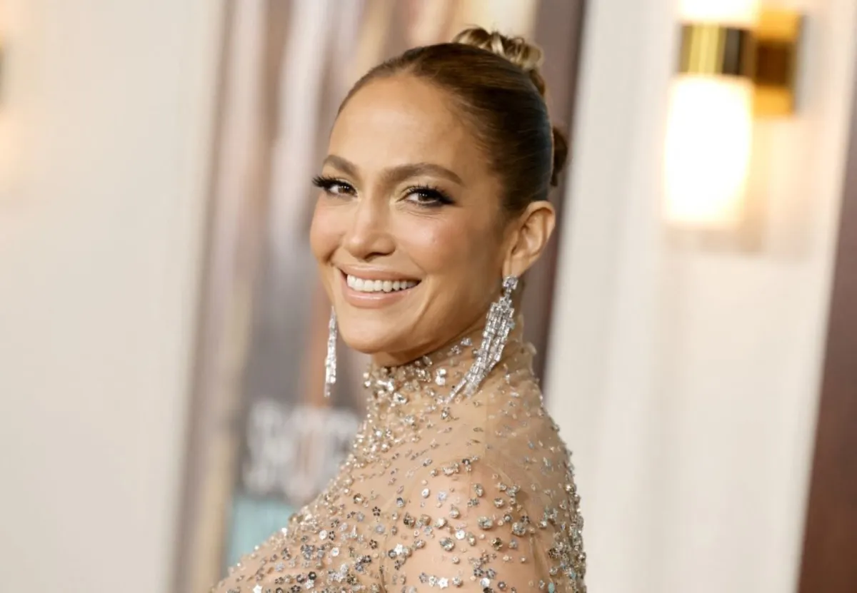 جينيفر لوبيز في هوليوود، كاليفورنيا (Jennifer Lopez in Hollywood, California). مصدر الصورة:  Emma McIntyre/Getty Images/AFP