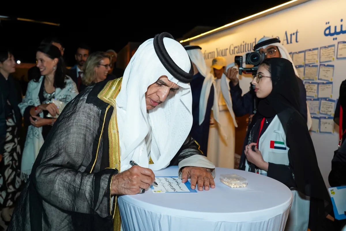 الشيخ سعود بن صقر القاسمي يفتتح مهرجان فن رأس الخيمة 2024 في قرية الجزيرة الحمراء التراثية