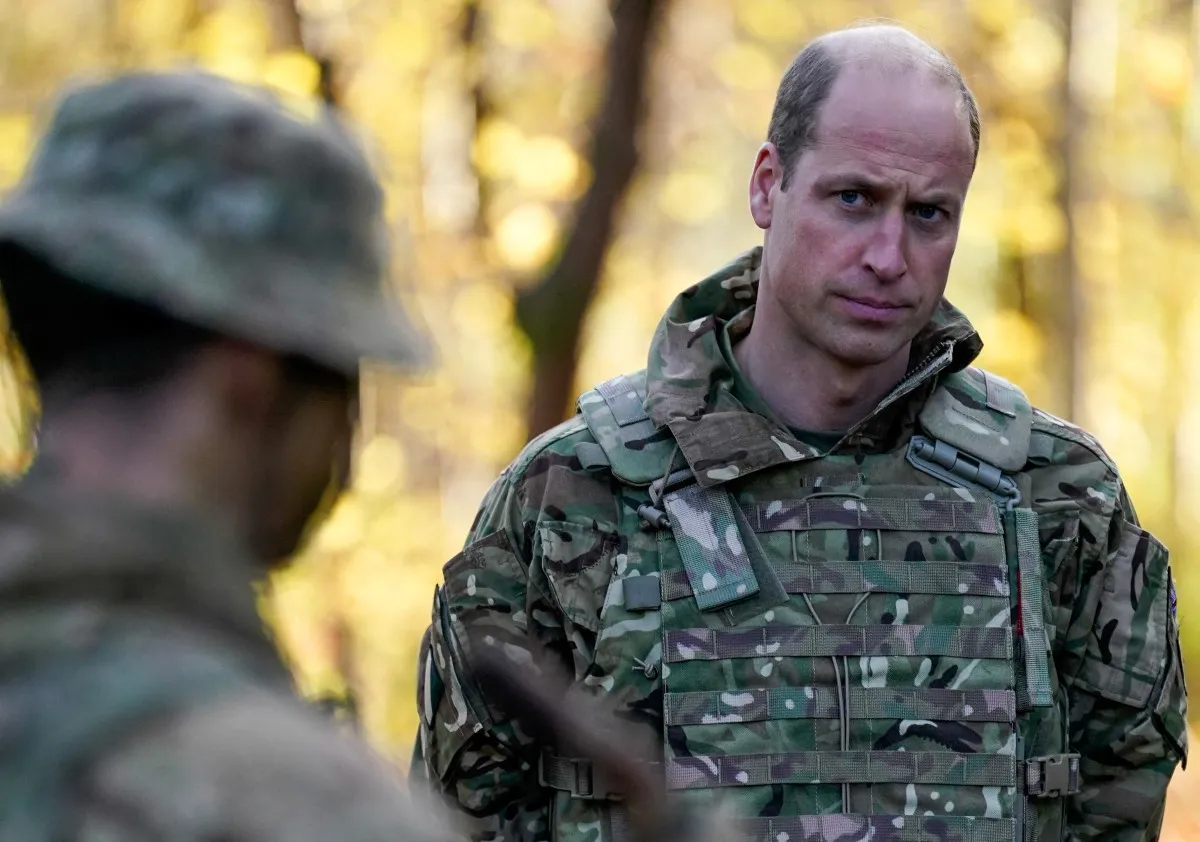 الأمير ويليام Prince William يمارس مهامه العسكرية (مصدر الصورة : Andrew Matthews / POOL / AFP)