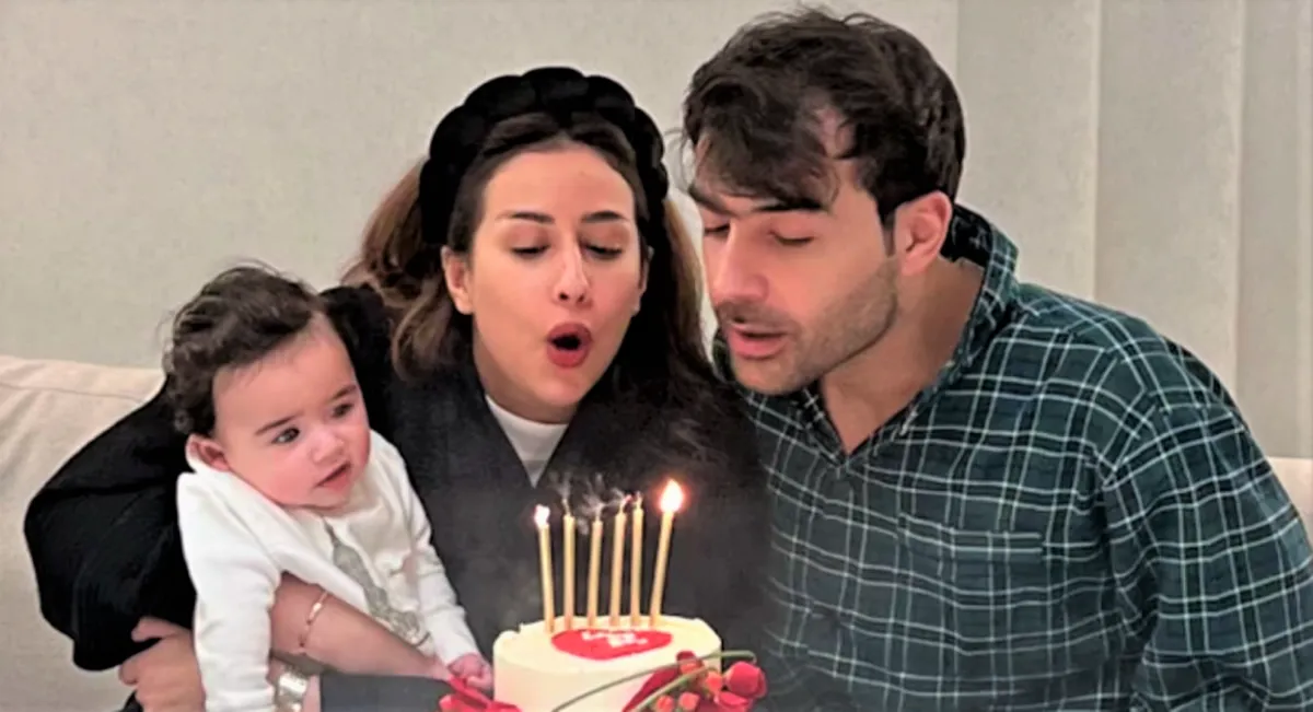 فرح الهادي تحتفل بيوم ميلادها مع زوجها عقيل وابنها ادم- الصورة من حسابها على سناب شات