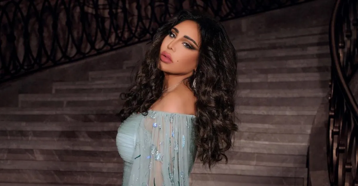 أحلام-  الصورة من حسابها  على الانستغرام