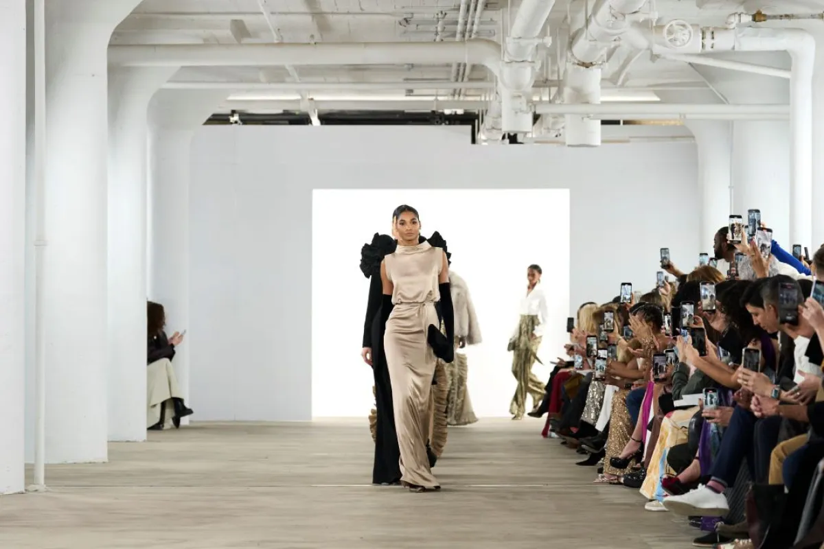 بادجلي ميشكا Badgley Mischka - مصدر الصورة Launchmetrics/Spotlight ©