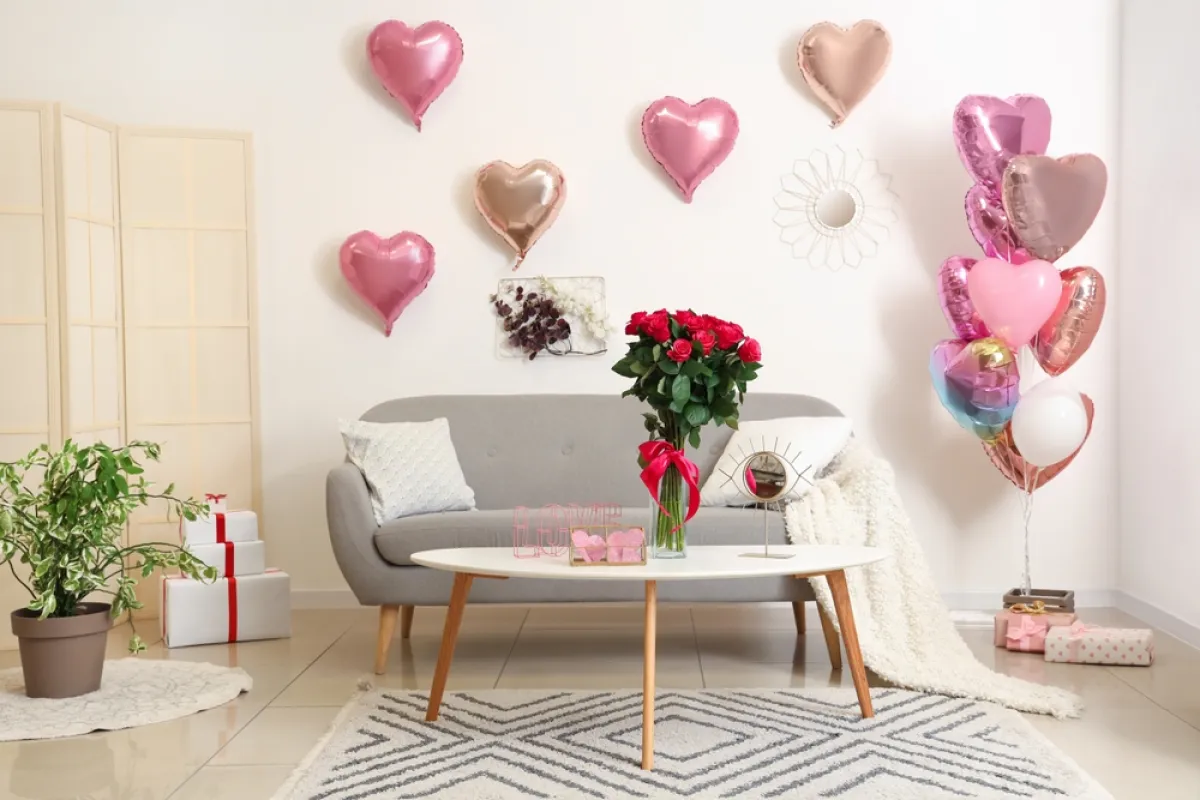 تزيين المنزل بالنباتات، في مناسبة يوم الحب