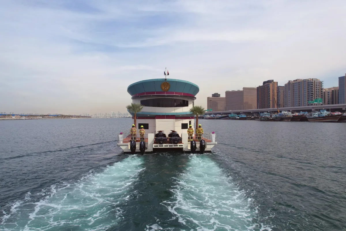 أول مركز إطفاء متنقل مستدام وصديق للبيئة. الصورة من wam