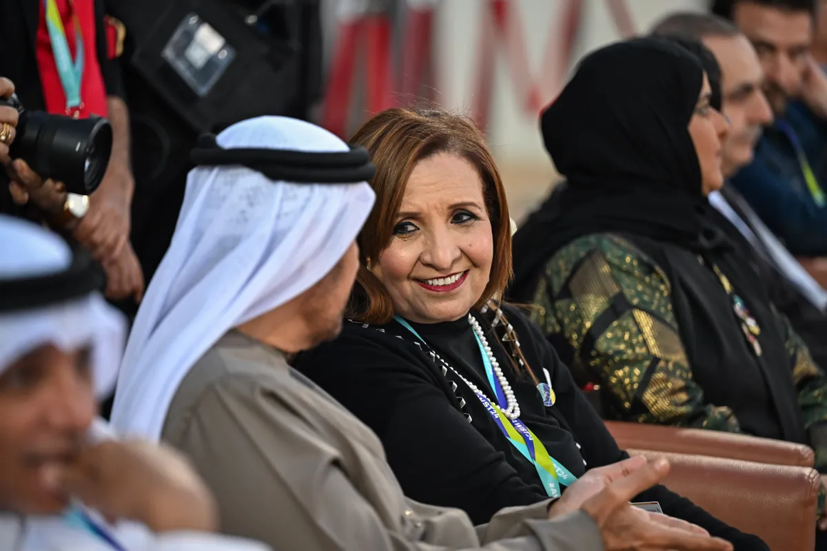 الشيخة حياة بنت عبدالعزيز آل خليفة خلال نهائيات ألعاب القوى في عربية السيدات 2024