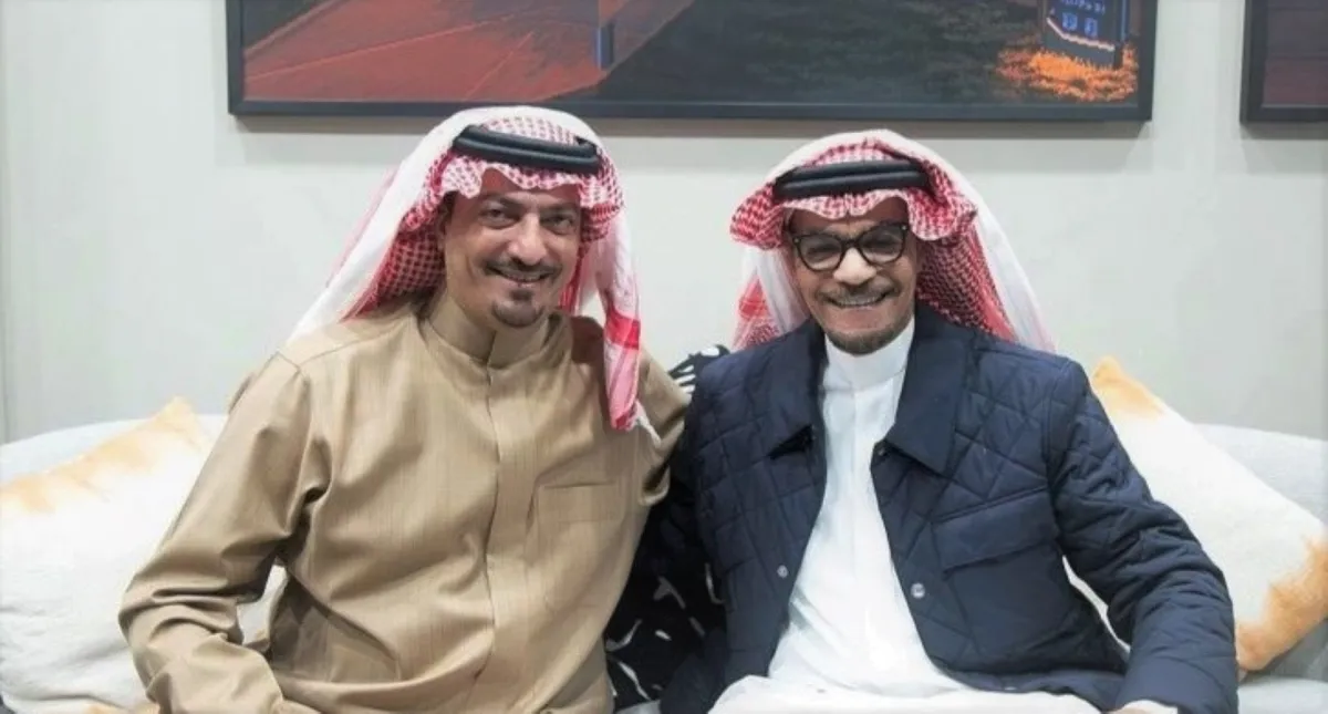 الأمير سعود بن عبد الله ورابح صقر- الصورة من حساب روتانا لايف على الانستغرام