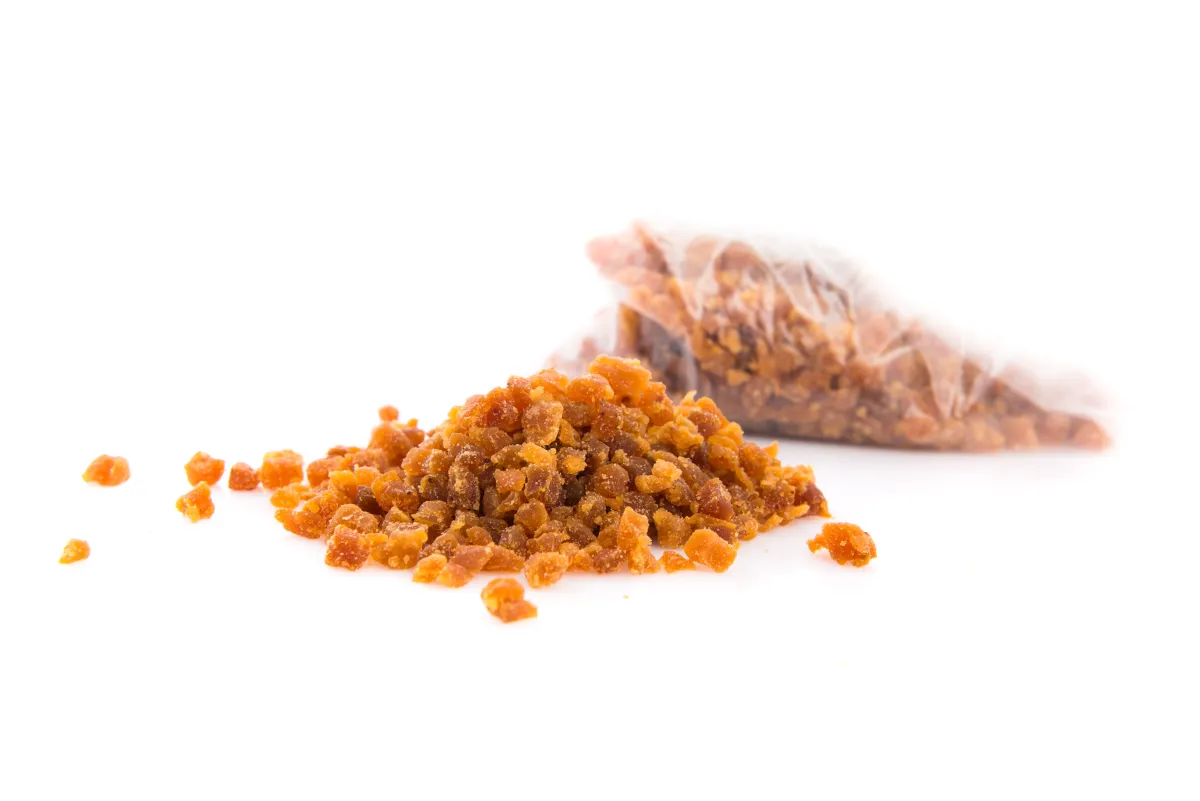 تظهر الصورة عشبة المُرة