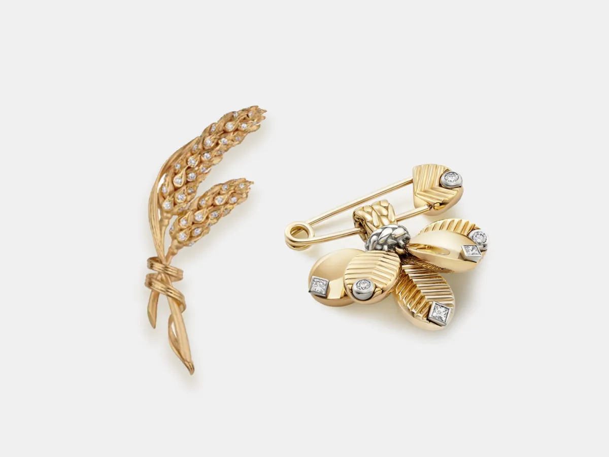 بروشات ذهب أصفر مرصوفة بالألماس