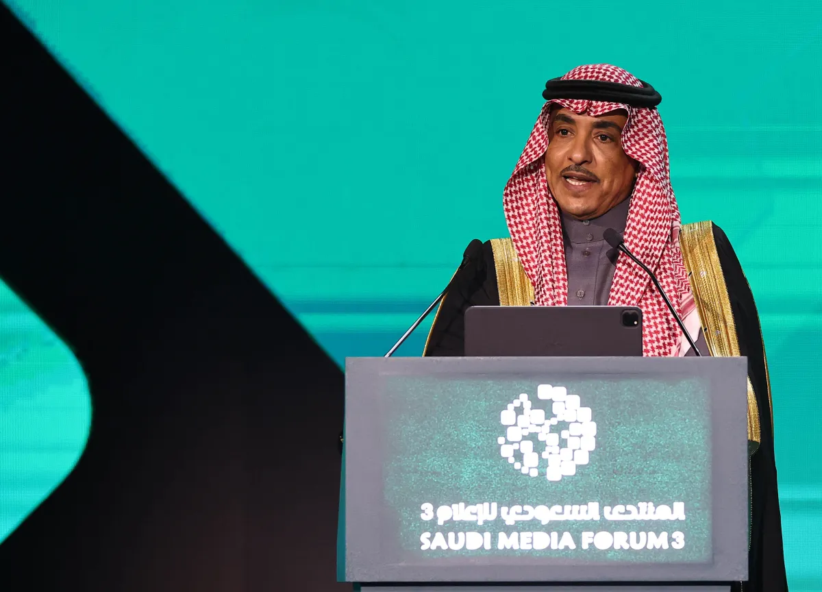  وزير الإعلام سلمان الدوسري