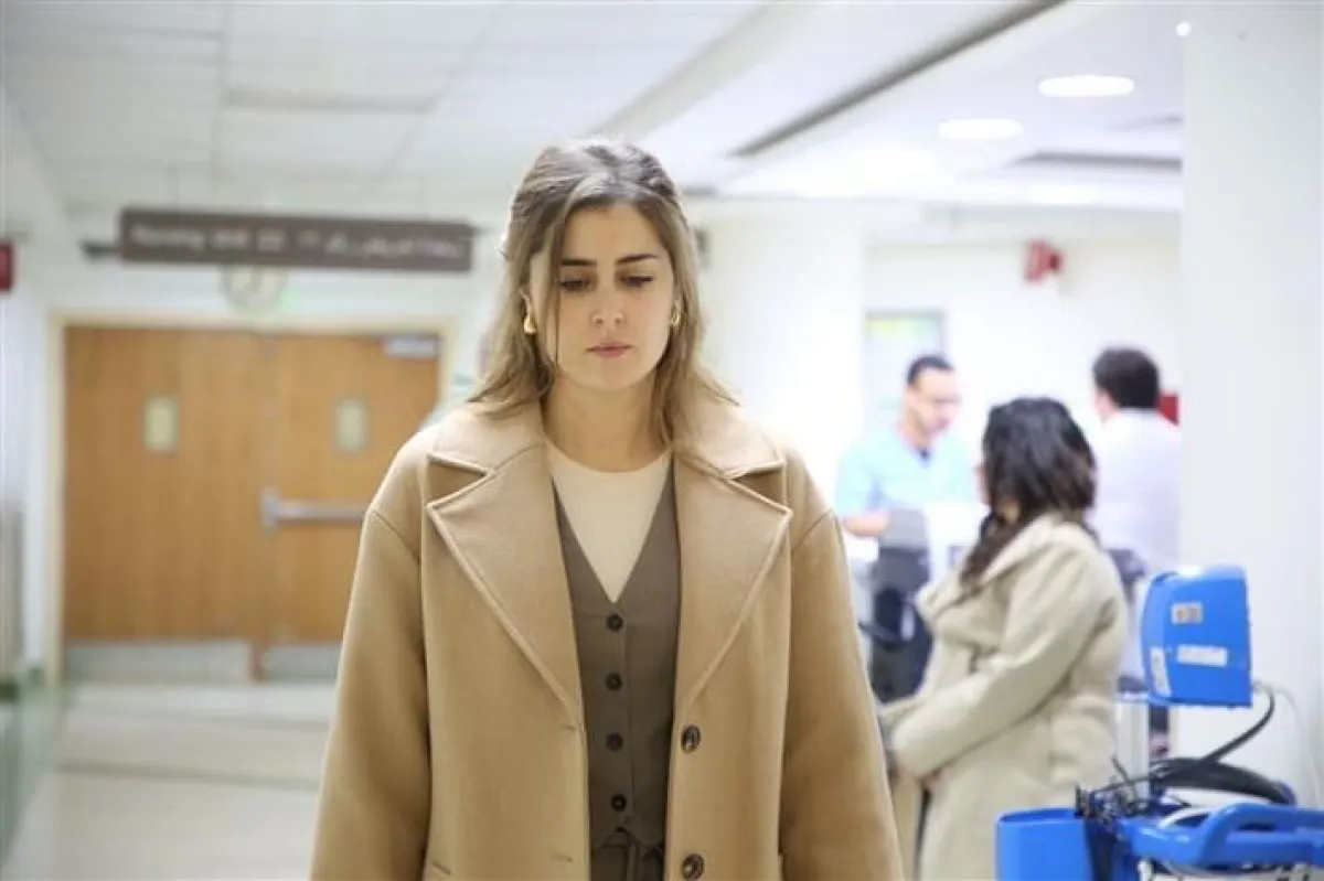 كواليس مسلسل "بدون سابق إنذار" - الصورة من المركز الإعلامي للفنانة عائشة بن أحمد