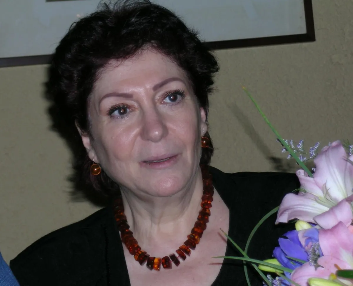 ثناء دبسي - الصورة من حسابها على فيسبوك