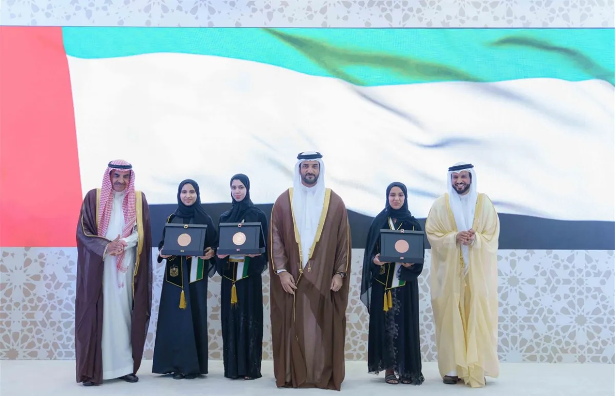 تكريم الفائزين بمناهزات اللغة العربية لدول الخليج. الصورة من مكتب الشارقة الإعلامي