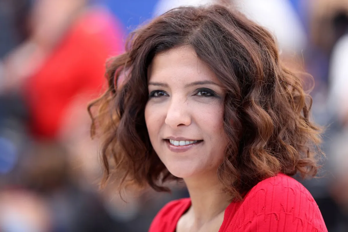 كوثر بن هنية في مهرجان كان السينمائي الدولي (Kaouther Ben Hania at Cannes Film Festival in Cannes). مصدر الصورة: Valery HACHE / AFP