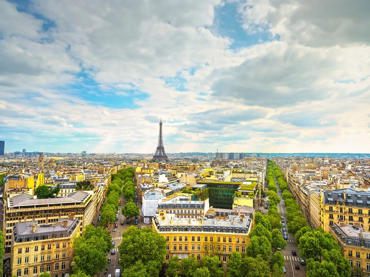 باريس وجهة مثالية للعوائل