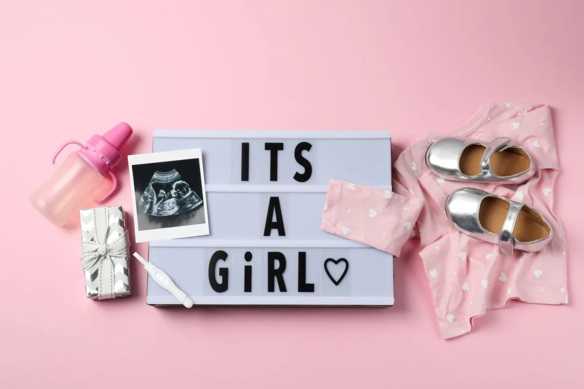 صورة لحاجيات البنت