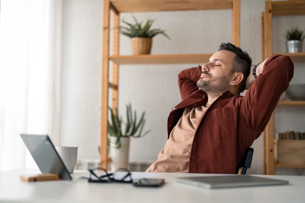 نشاطات لعشاق المغامرات في العلا وسط أروع المعالم الطبيعية