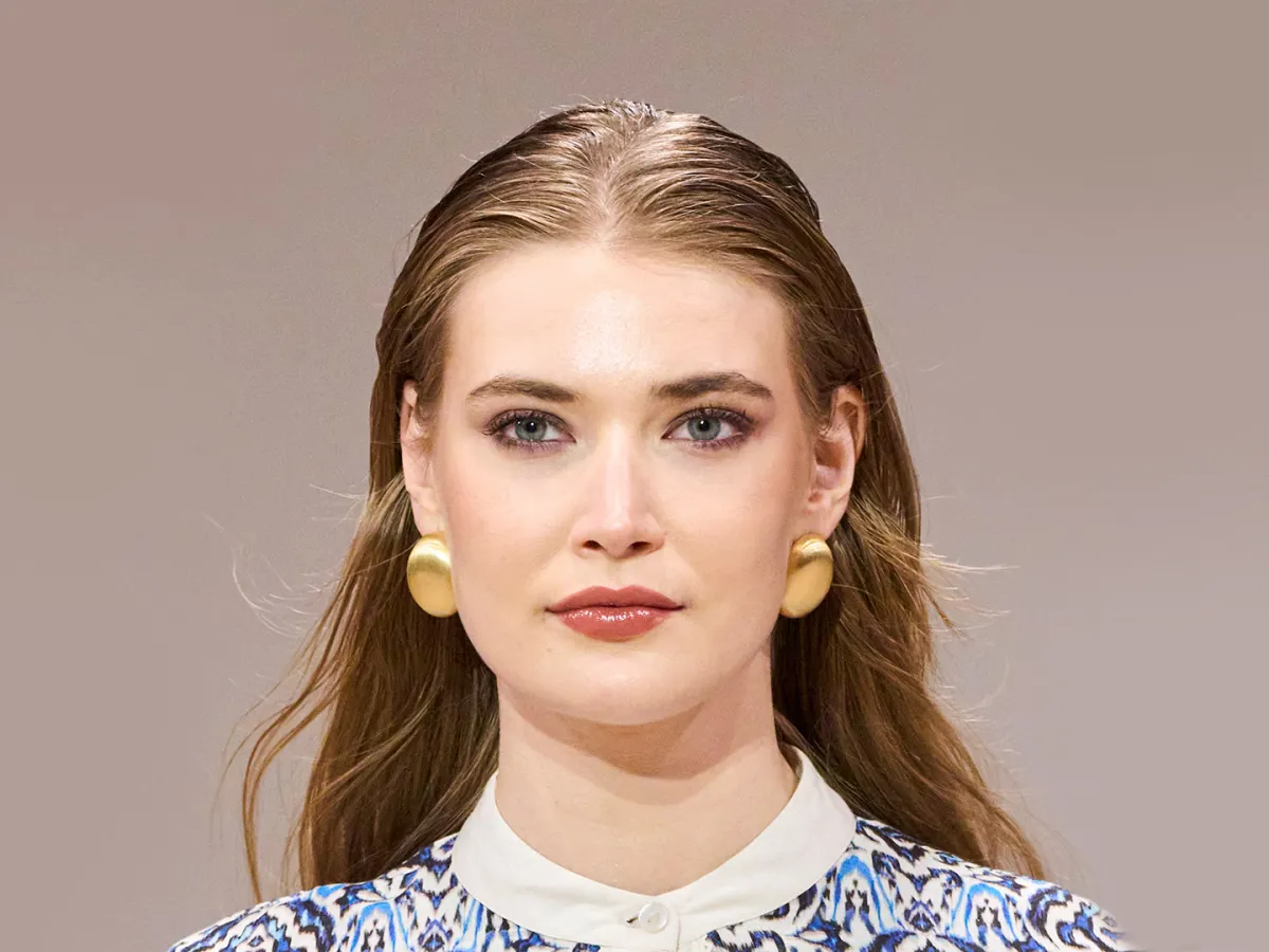 من عروض riva من أسبوع دبي لخريف وشتاء 2024-2025