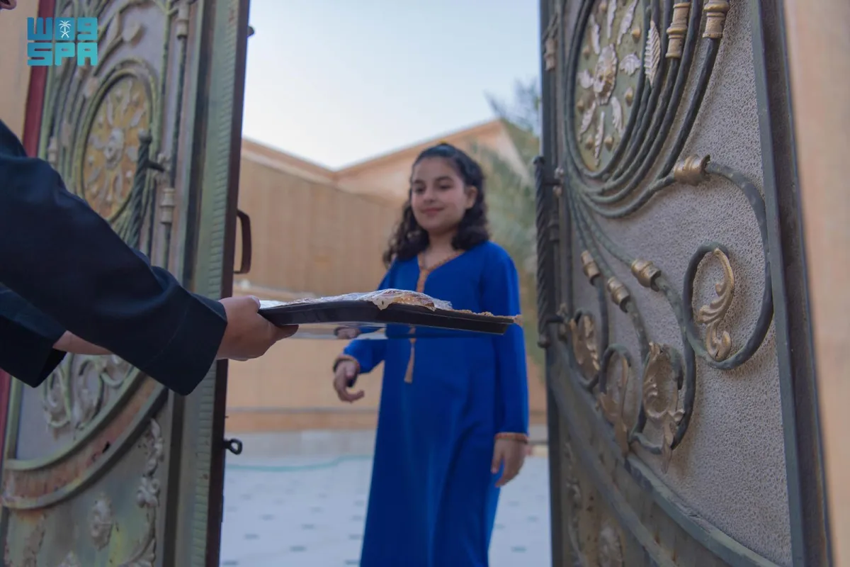 "الطعمة" عادة يتوارثها الأجيال في الحدود الشمالية - الصورة من واس