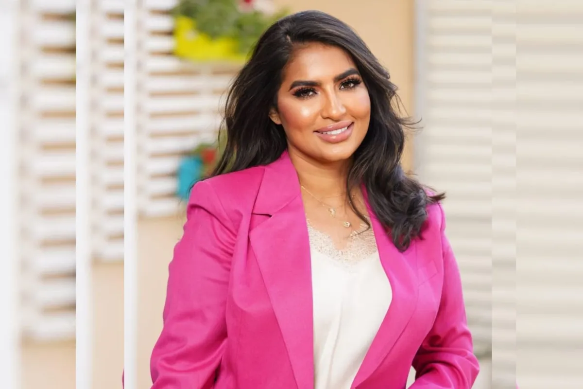 المخرجة البحرينية إيناس  اليعقوب