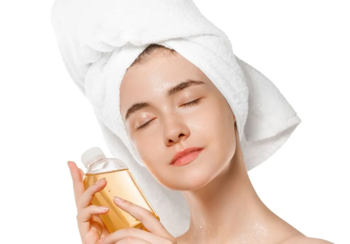 فوائد زيت جوز الهند للبشرة وطريقة استخدامه