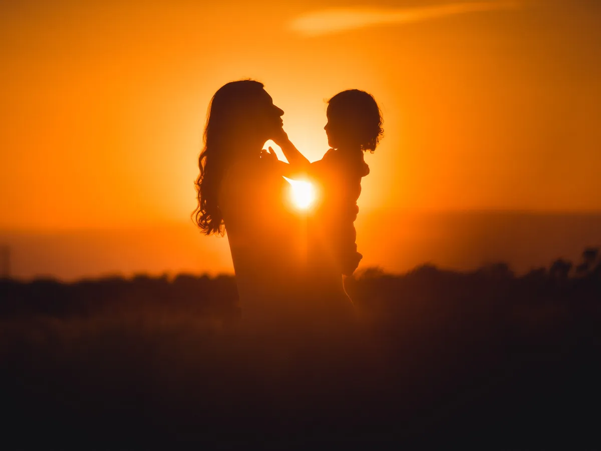 احتفالًا بيوم الأم تعرفي لأمهات تركن بصمتهن على العالم