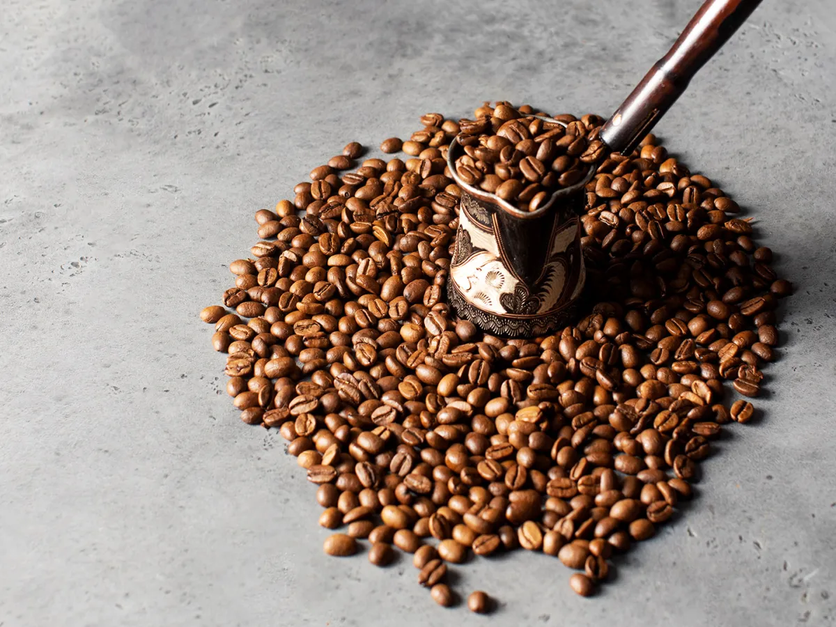 لقشر القهوة فوائد صحية للجسم منها حماية القلب وعلاج الصداع