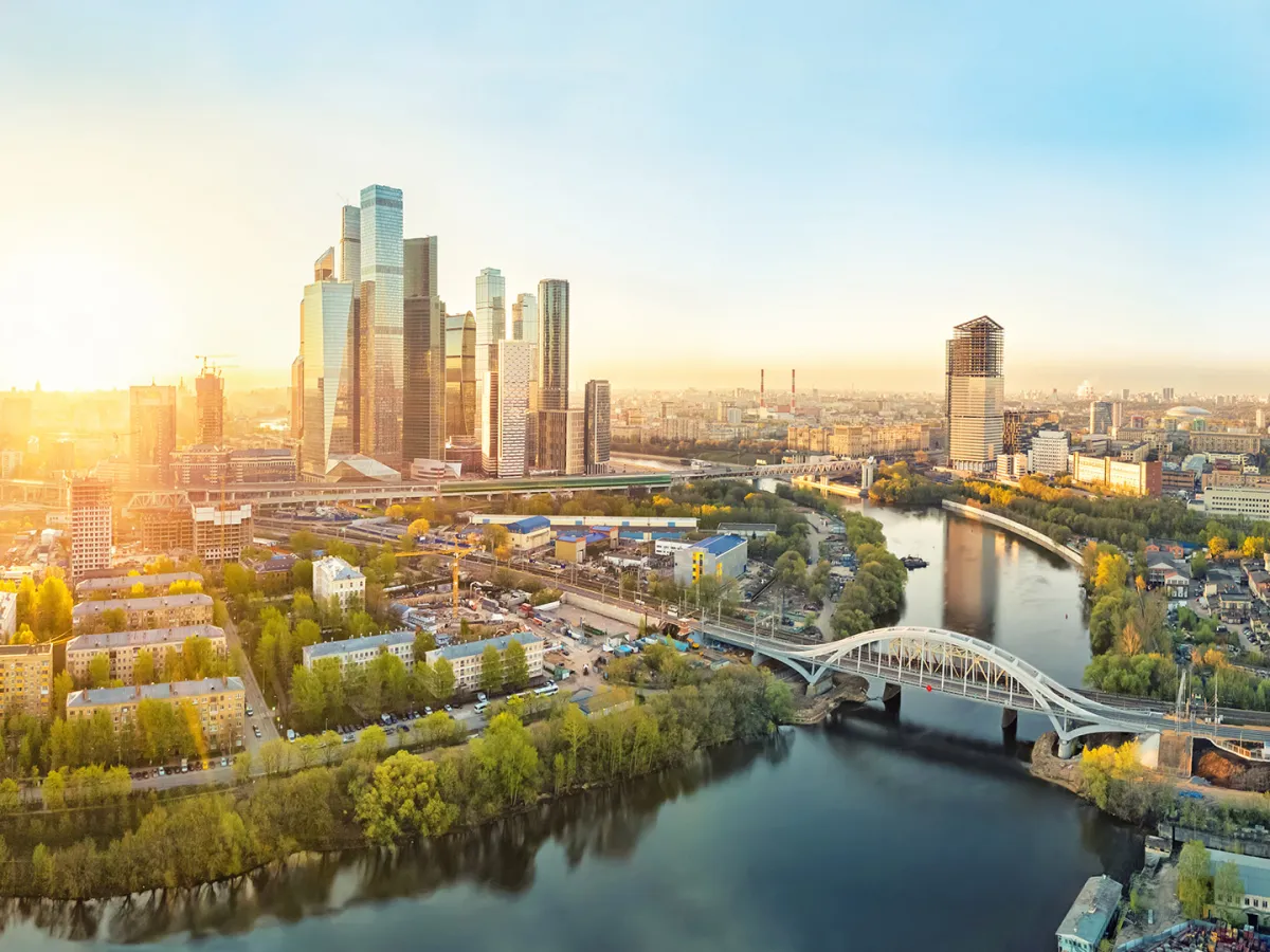 موسكو تقع على ضفاف نهر موسكفا