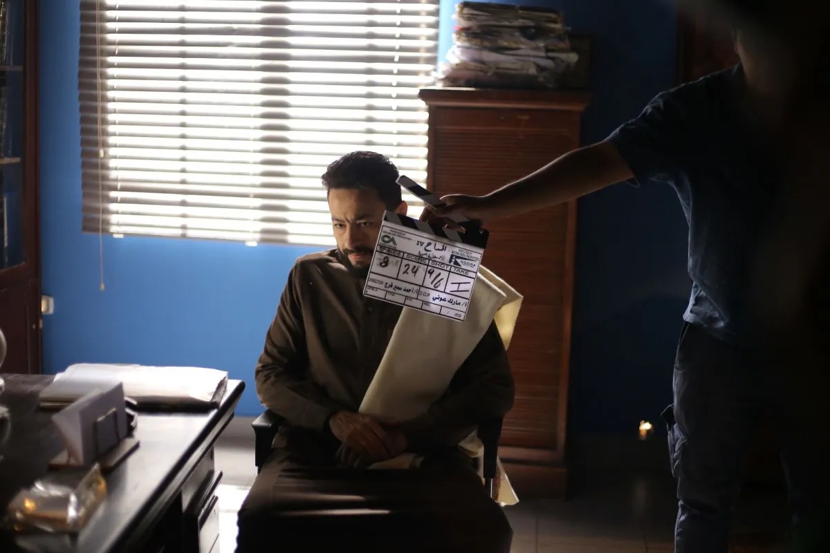 حماده هلال من كواليس مسلسل المداح- الصورة من المركز الإعلامي للمسلسل