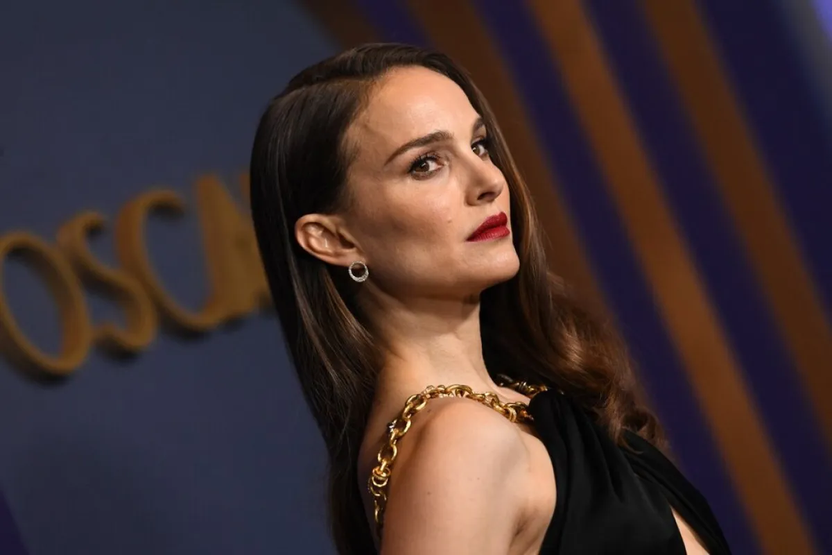 نتالي بورتمان Natalie Portman في حفل جوائز Governors (مصدر الصورة:  VALERIE MACON / AFP)