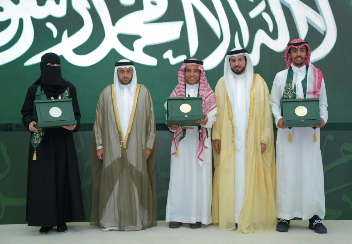 طلاب وطالبات المملكة يفوزون بذهبيتين وفضية في منافسات الشعر والقصة والرواية