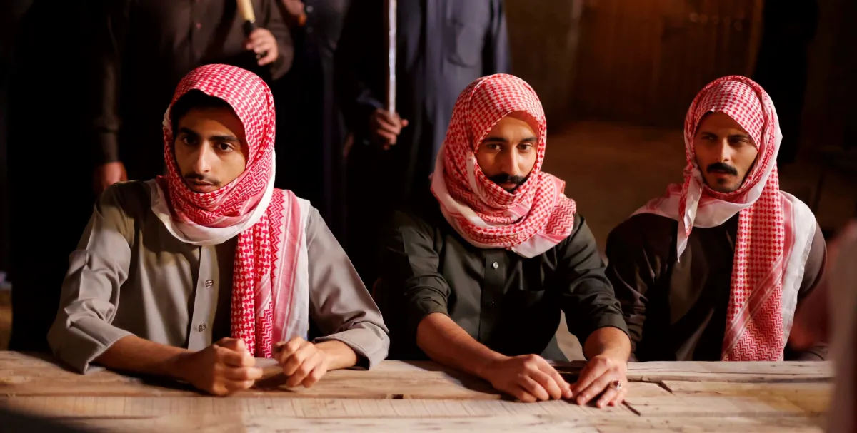 سعد عزيز، محمد الشهري وصالح أبو عمرة- الصورة  من المركز الاعلامي ل mbc