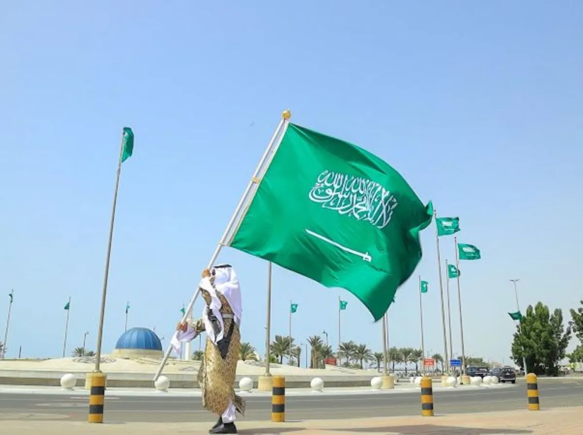 جدة تتزين احتفاءً بيوم العلم السعودي