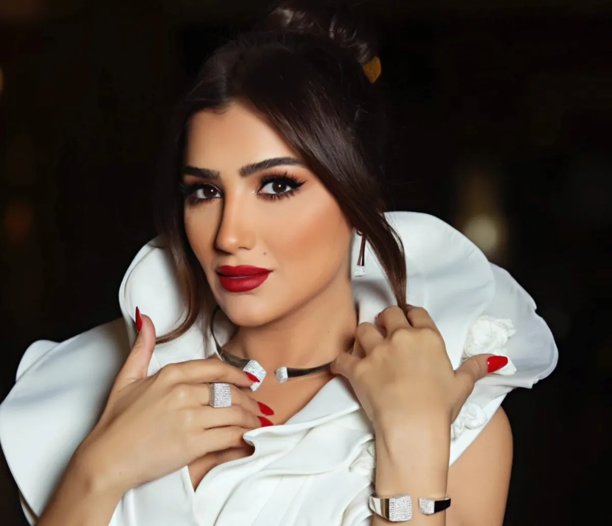 مي عمر - الصورة من صفحتها الرسمية على الفيس بوك