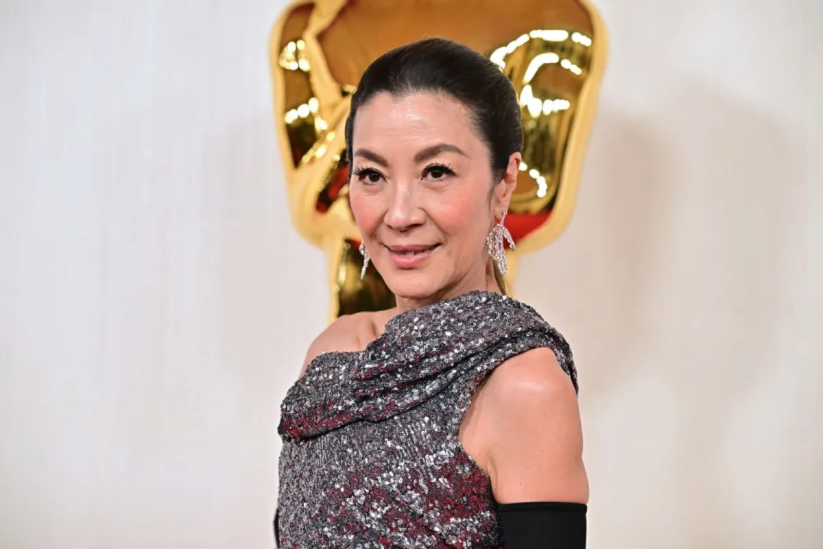 ميشيل يوه في حفل توزيع جوائز أوسكار (Michelle Yeoh attends the 96th Annual Academy Awards). مصدر الصورة: Frederic J. Brown / AFP