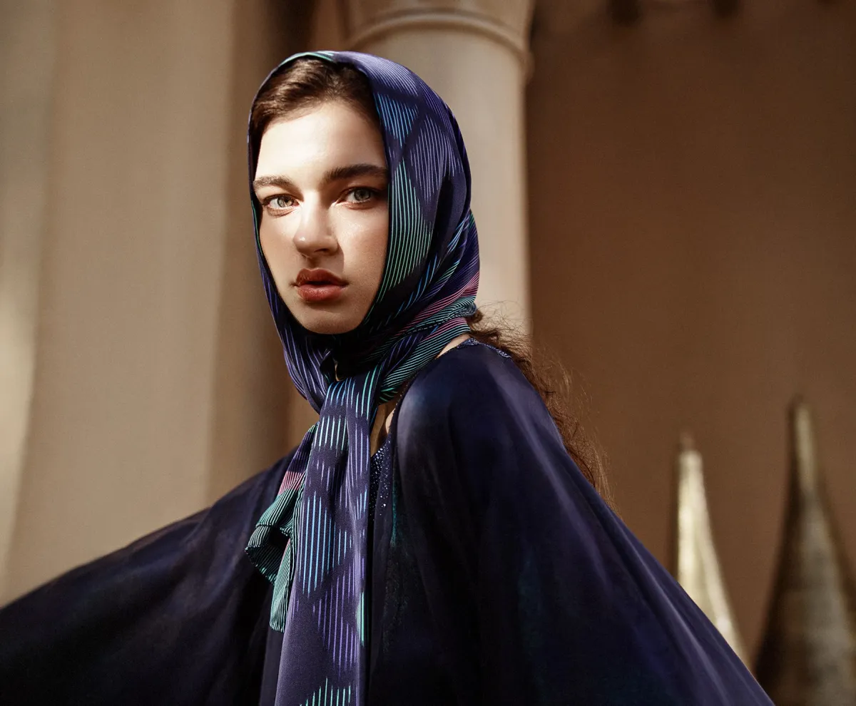 عباية محدودة الإصدار من جورجيو أرماني Giorgio Armani 